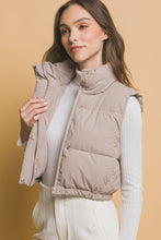 Load image into Gallery viewer, Cropped Puffer Vest
